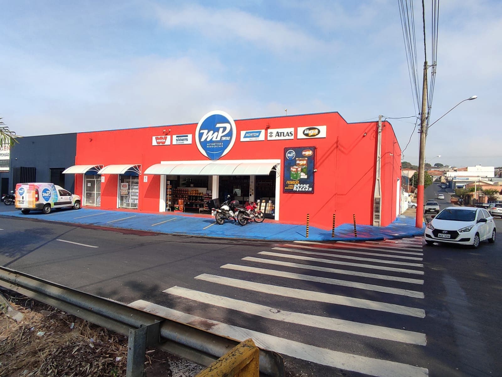 Fachada MP Tintas